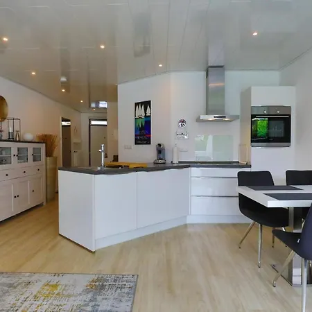 Beach House 9