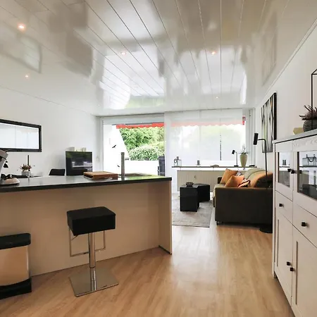 Beach House 9 Apartment *
