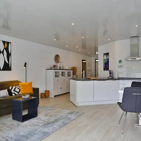 Beach House 9 Apartment *