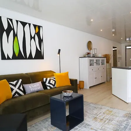 Beach House 9 Apartment